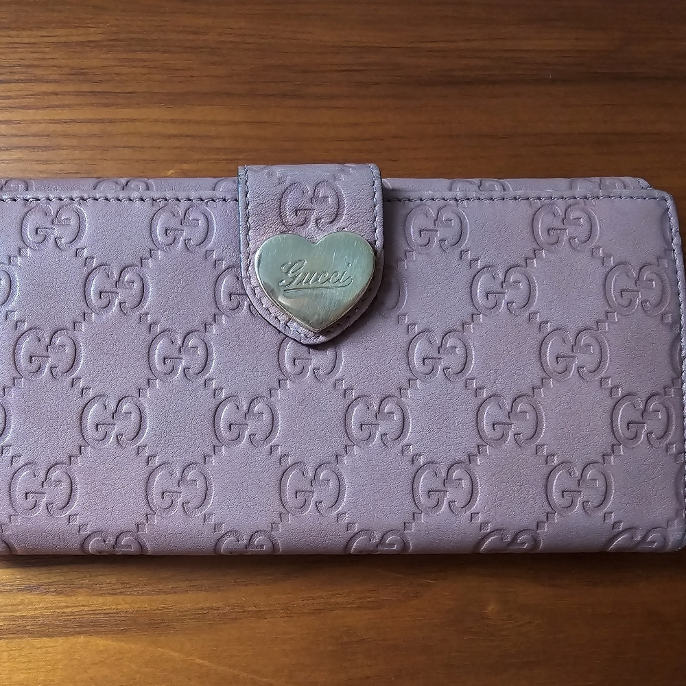 Authentic Vintage Gucci Wallet